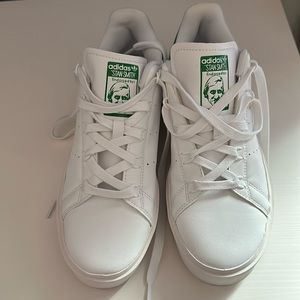 Adidas Stan smith white platforms. Barely worn. Size 9.5